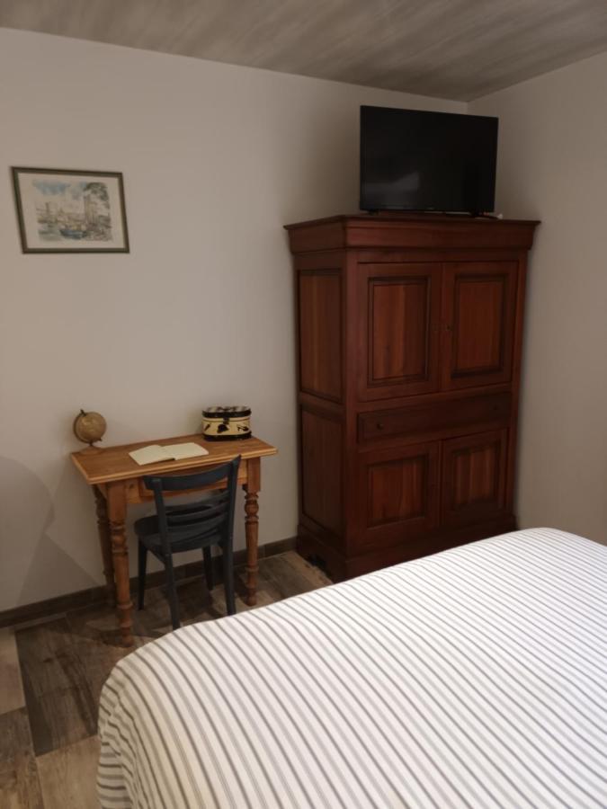 Chambre D'Hote Le Mercier Calmont  Buitenkant foto